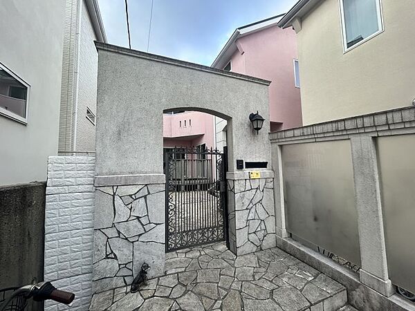 お家の顔となるオシャレな門塀♪