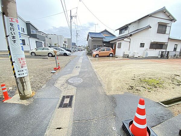 コンビニまで徒歩約4分♪