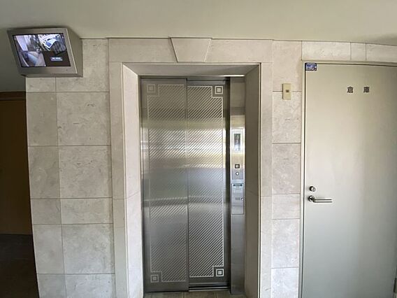 上層階の方やお...
