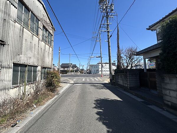 徒歩圏内に商業施設も揃っており暮らしやすいです♪
