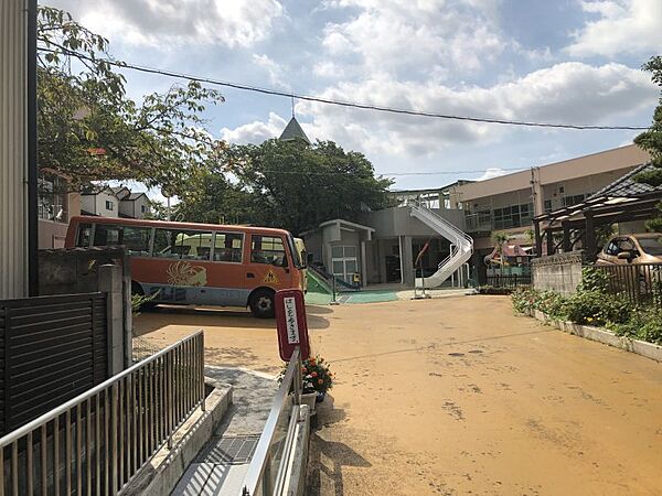 八十塚保育園まで　200m　徒歩約3分●3・4・5歳児は縦割りクラスにて生活を送り、定期的に年齢別クラスにて教育的活動を行います。【保育時間】平日　午前8時～午後5時30分