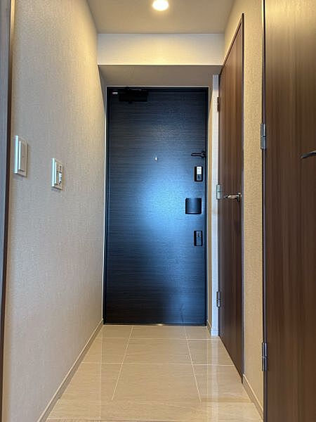 ゆとりを感じさせる上質で明るい空間が住まう人や訪れる人を心地よく迎え入れてくれます！