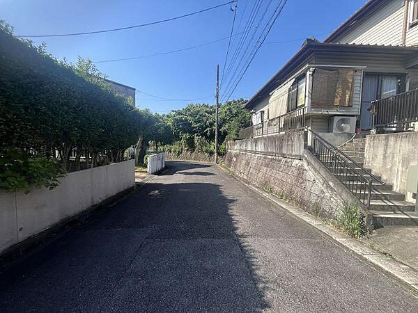 豊かな緑に彩られた閑静な住宅街