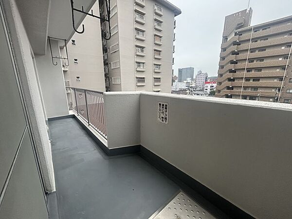 お洗濯物もたっぷり干せるバルコニーです♪