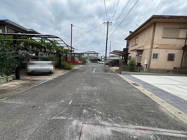 間口約9.6ｍ。毎日の駐車も安心です♪