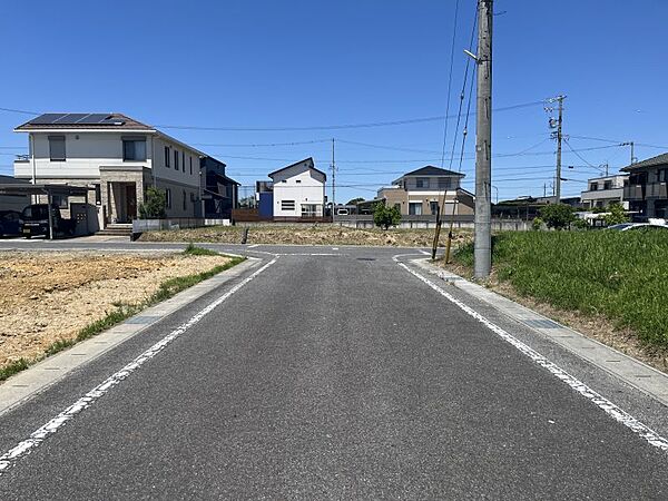 小中学校が徒歩圏内！子育て世帯のご家庭にピッタリの立地です◎