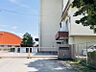 周辺：知立南小学校まで約818ｍ/徒歩約11分　知立市新林町にある公立小学校。1979年（昭和54年）4月開校。2005年（平成17年） 南校舎が完成する。