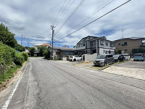 北東側公道約7.8ｍ。広々した前面道路です！