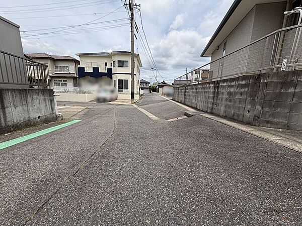 周辺に生活利便施設や公園があり暮らしやすい環境です。買物や医療施設が揃い安心です！