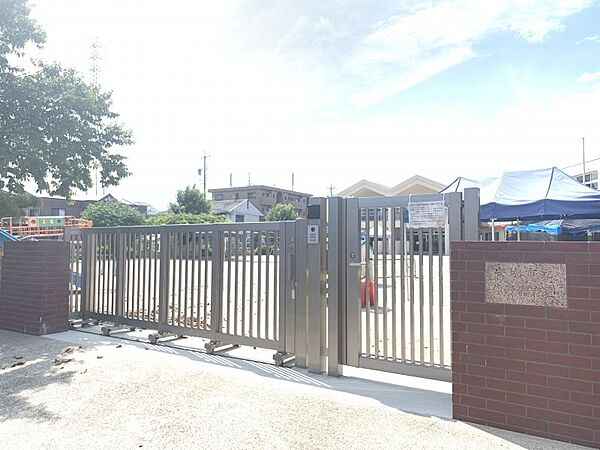 作野保育園まで　315m　徒歩約4分●「安城市公立保育園」◆所在地：篠目町 　◆対象年齢：6カ月～5歳児　◆開園時間： 午前7時15分～午後7時