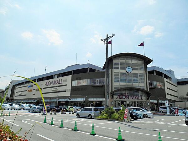 イオンモール岡崎まで　635m　徒歩約8分