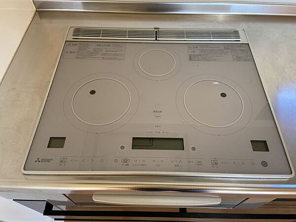 オール電化は空気も汚れず、IHキッチンでお掃除もラクラク！
