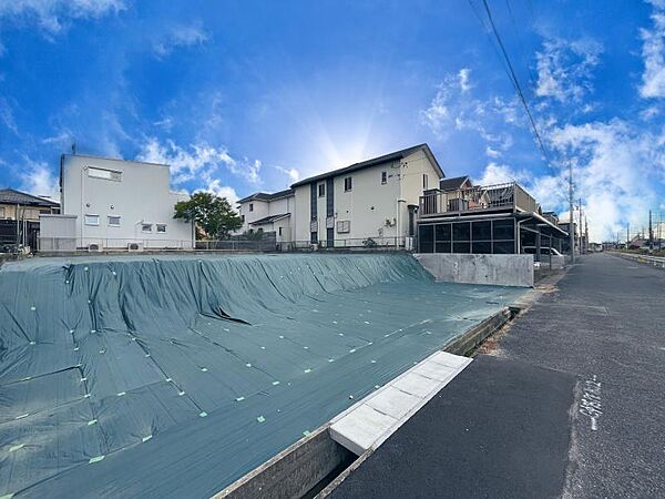 建築条件無しのお土地です！。お好きなハウスメーカーでの建築が可能です♪
