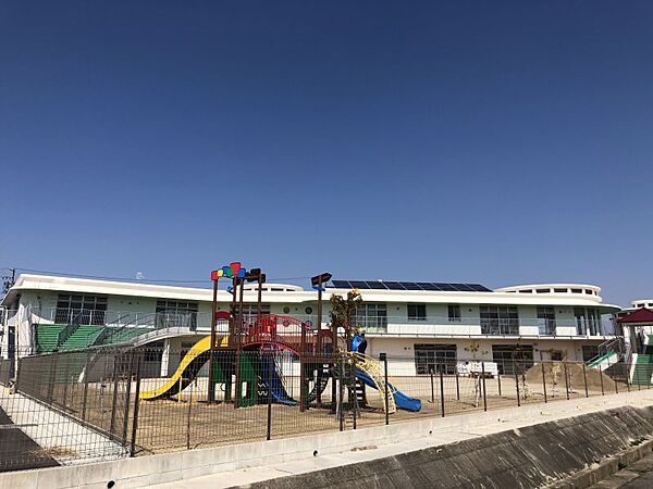 依佐美清涼保育園まで　516m　徒歩約7分