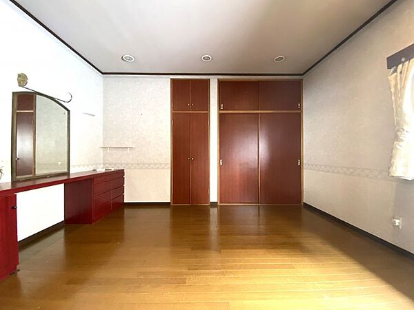 6LDKと部屋数の多い間取りです！