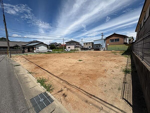 都市ガス・公営水道・公共下水が利用可能でライフラインが整った住環境です♪