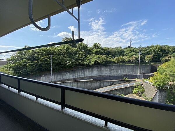 1年通して陽当り・風通しが良好な南向きのバルコニー！