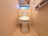 トイレ：トイレには快適な温水洗浄便座付き！※一部CG加工により残置物を除去しています。