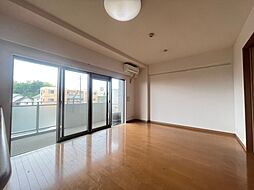 サーパス城南けやき通り 305号室 3階3LDKのリビング/ダイニング