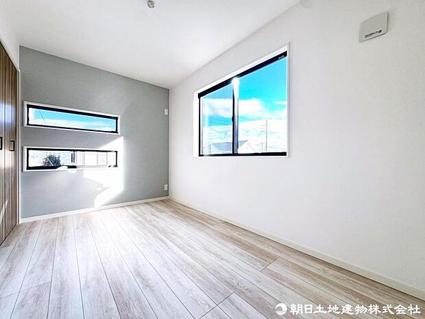 奥の方まで光が差込む明るい室内空間は、毎日の暮らしを明るくしてくれる大事な条件の一つです。