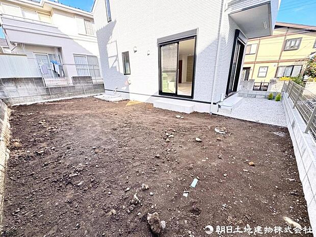 ご趣味のガーデニングや家庭菜園等など、お庭付きのマイホームでアウトドアを思う存分お楽しみ下さい。