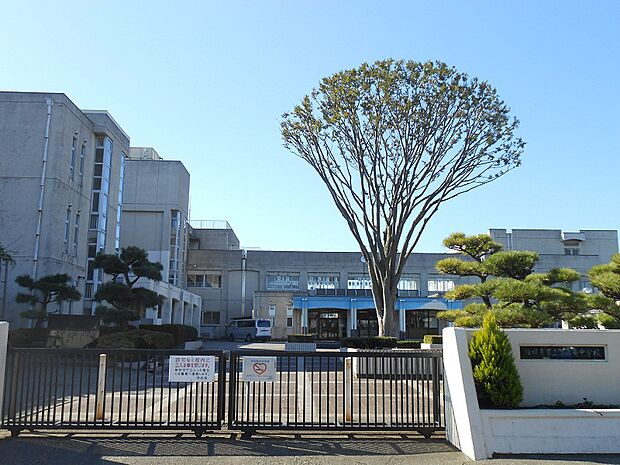 上溝南中学校まで約300ｍ