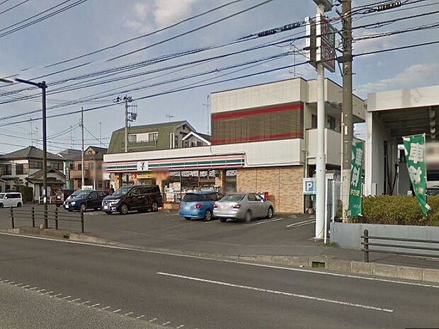 セブンイレブン相模原緑が丘1丁目店まで約590m