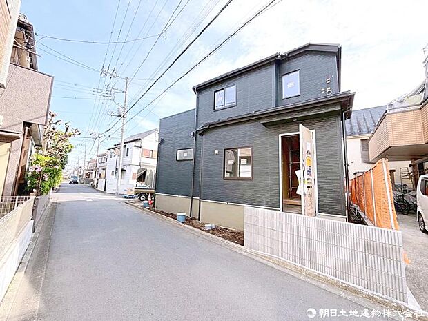 現在建築中に付き、作業工程や完成後に見えなくなる構造部分等がご確認いただけ安心です。