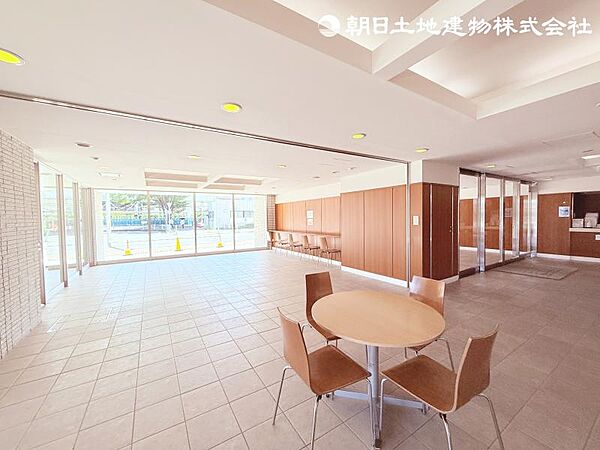 キッズコーナーも完備でマンション内のお友達や来客時にも嬉しい共有施設。