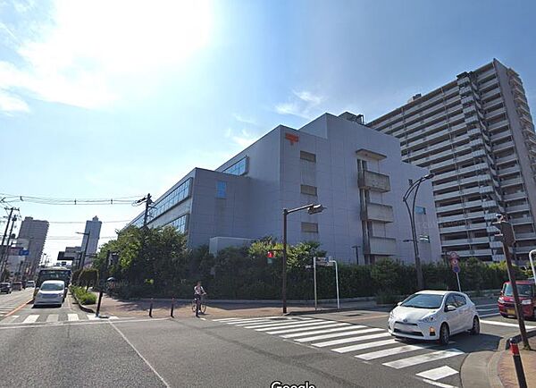 相模原市緑区西橋本にある郵便局。郵便・ゆうパックのほか、ゆうちょ銀行・ATM・保険など幅広いサービスに対応しています。駐車場30台を完備しています。