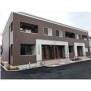  2階 築8年2ヶ月の賃貸物件