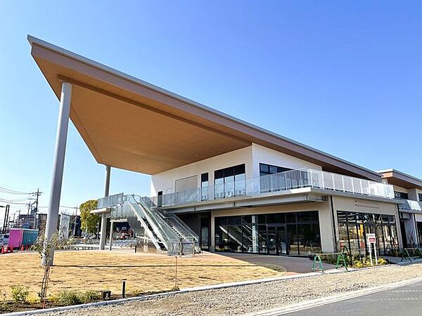 トーブイコート 徒歩23分。 1810m