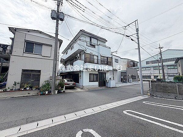 【前面道路&amp;外観】当社まいほーむにてご見学いただけます♪いつでも見られますので、お気軽にお問い合わせ下さい!