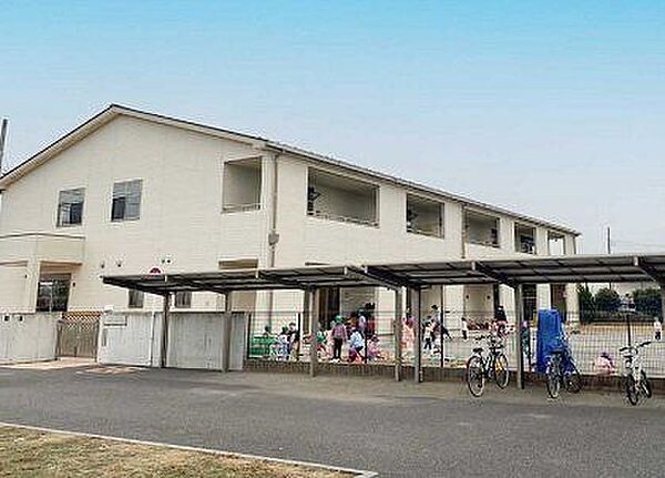 桜花保育園三郷園 徒歩10分。 800m