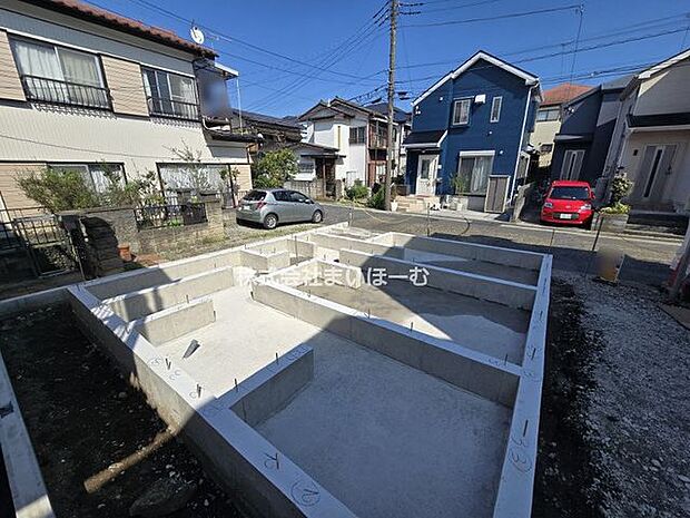【外観】スーパーにも近くて、住環境良好な好立地に建築される新築のマイホームです♪(2026年8月24日撮影)