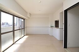 コウジーコート 703 7階2LDKのリビング/ダイニング