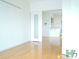 いずみマンションII 803 8階1LDKのリビング/ダイニング