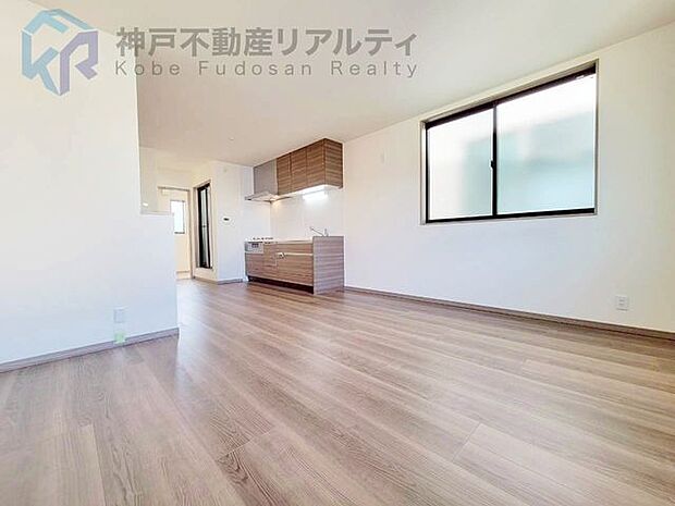 ◆神戸市西神山手線「大倉山」駅徒歩14分♪