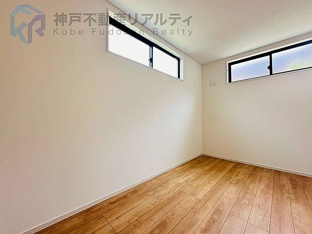 ・全室洋室♪お掃除も簡単で家具の配置も自由自在♪