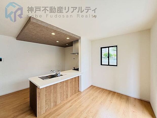 ◆弊社は水曜日も営業しております♪随時ご内覧受け付け中♪