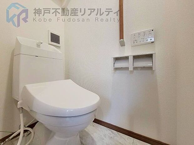 トイレが2箇所なので、大家族や来客の際にも安心です。