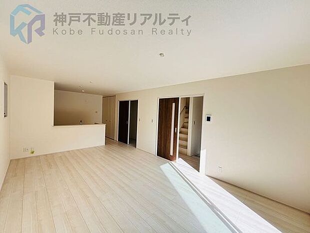 ◇カウンターキッチンやリビング階段など、家族のコミュニケーションを重視した設計♪