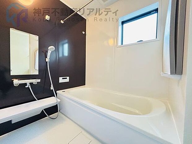 浴室に窓があるので換気しやすく、カビの心配がありません。