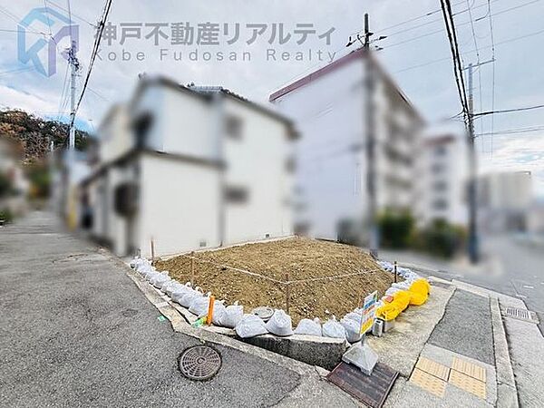 □スーパーやコンビニ、医療施設など徒歩10分圏内