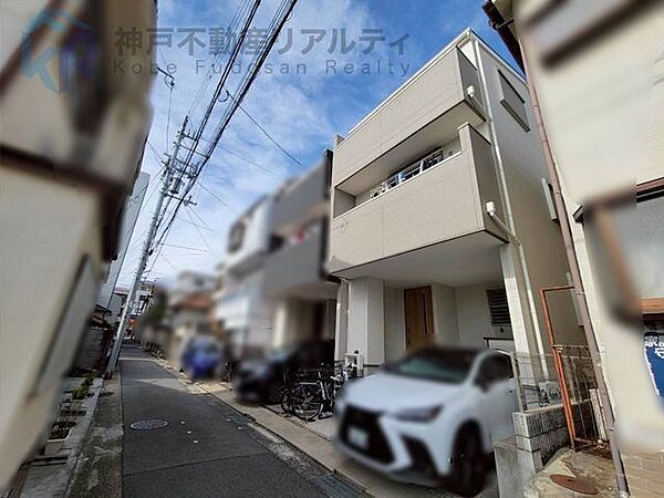 ・コンビニや商店街が徒歩10分圏内♪生活便利ですよ♪