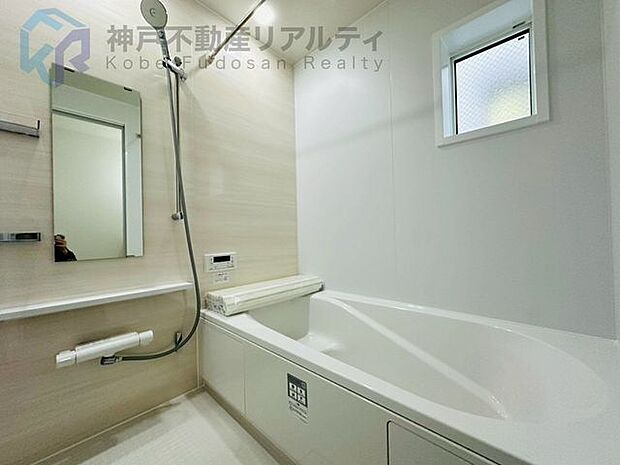 新築につき水回りも綺麗です♪気持ちよく新生活がスタートして頂けますね♪