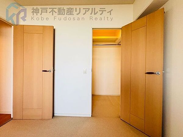 たっぷり収納でき、でお部屋がスッキリ片付きますね♪