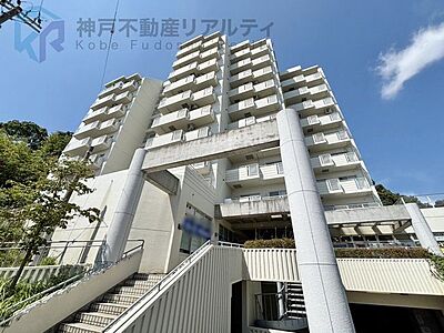外観:◆バス停徒歩1分♪スーパーやコンビニも徒歩圏内です♪ 外観:◆バス停徒歩1分♪スーパーやコンビニも徒歩圏内です♪
