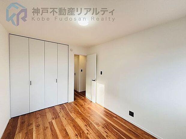 ◇バルコニーが4つ、全てのお部屋が2面採光です♪