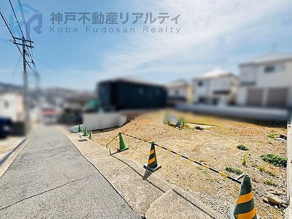 ・青空が広がる閑静な1種低層のエリアです。